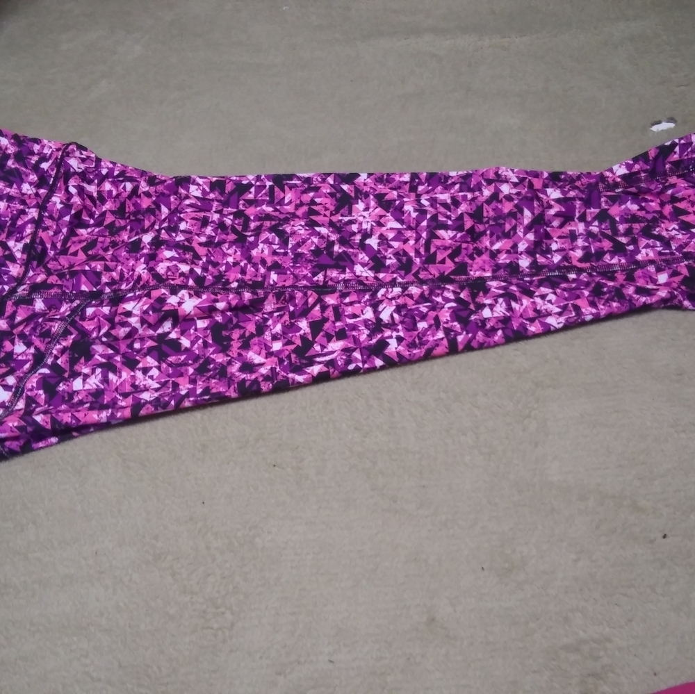 NWOT xersion workout pants multicolored
